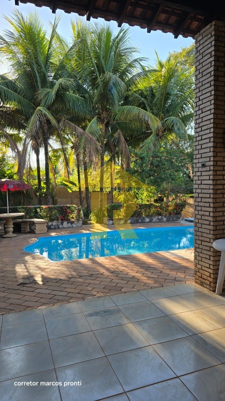 Casa de Condomínio com 4 quartos à venda, 450m² — foto 4 de 21