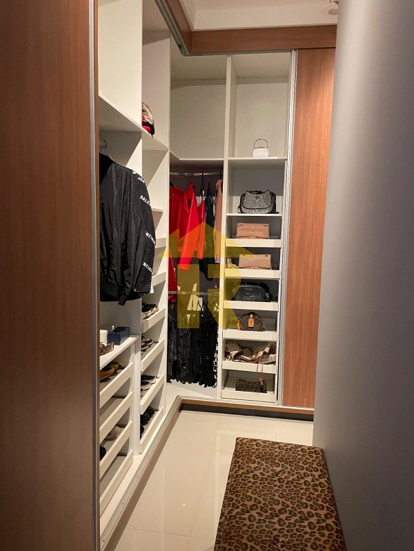 Casa de Condomínio com 3 quartos à venda, 235m² — foto 7 de 17