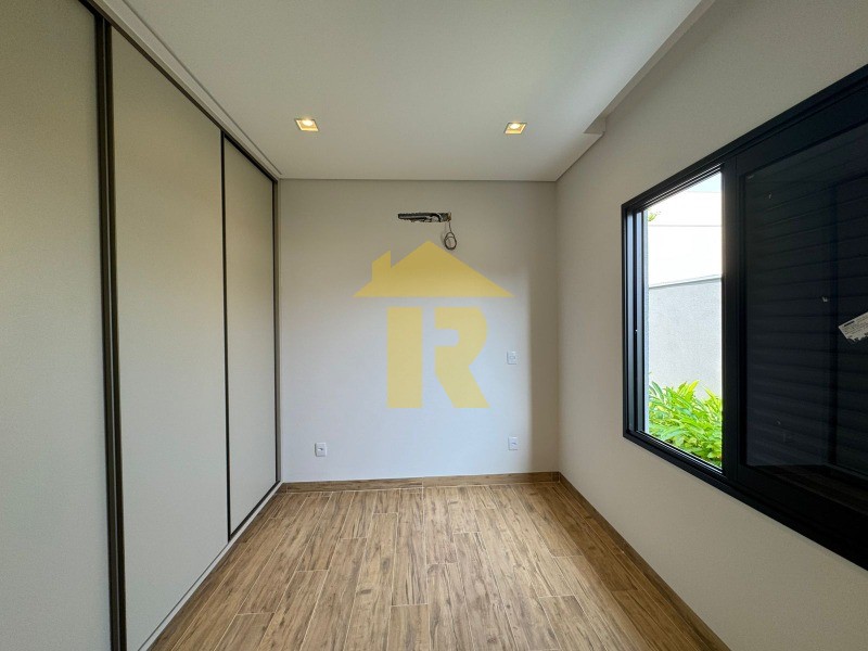 Casa de Condomínio com 4 quartos à venda, 260m² — foto 14 de 25