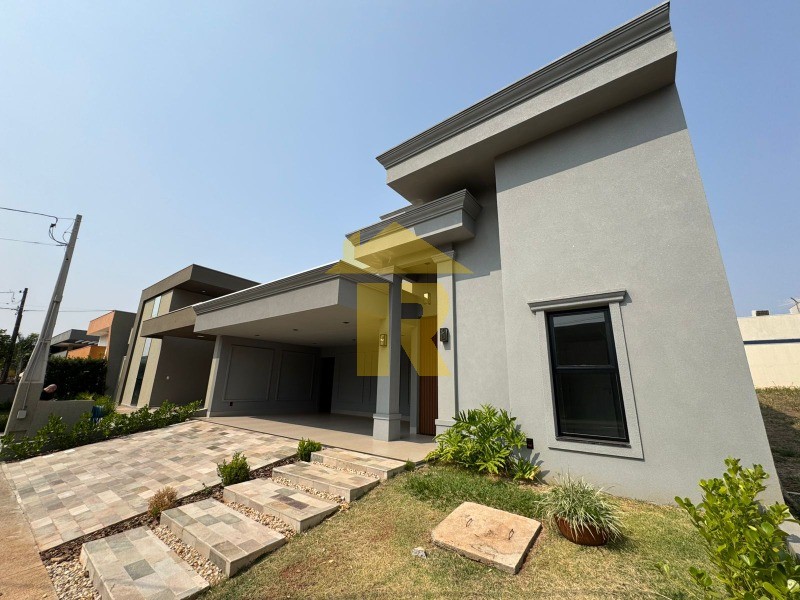 Casa de Condomínio com 4 quartos à venda, 260m² — foto 2 de 25