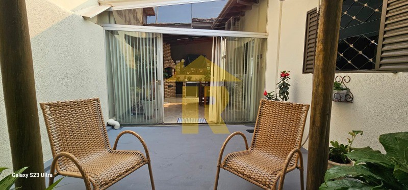 Casa com 2 quartos à venda, 113m² — foto 32 de 34