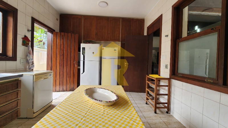 Casa com 5 quartos à venda e aluguel — foto 50 de 51