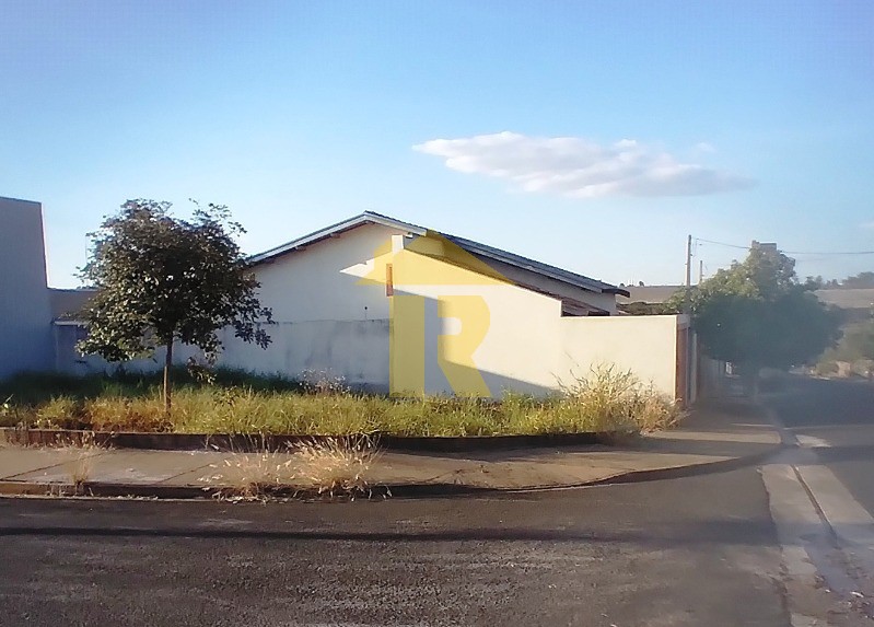 Casa com 2 quartos à venda, 118m² — foto 2 de 20