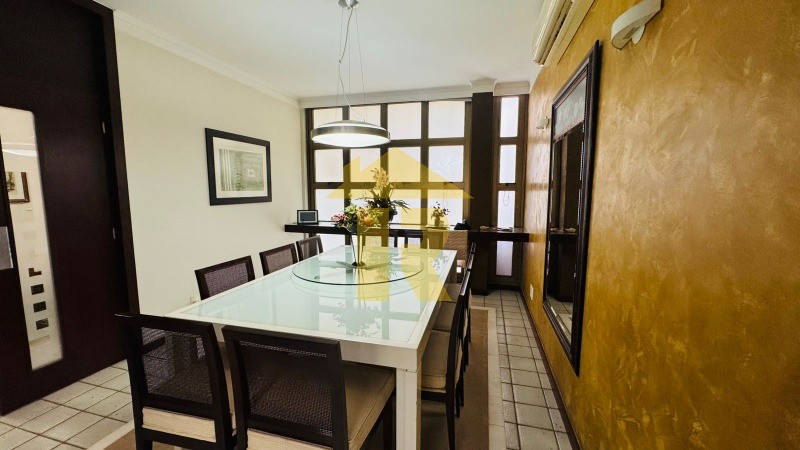 Casa de Condomínio com 4 quartos à venda, 370m² — foto 14 de 42