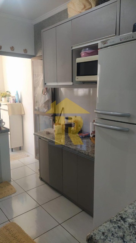 Apartamento com 3 quartos à venda, 98m² — foto 16 de 35