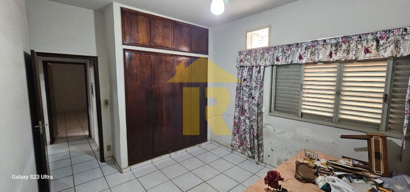 Casa com 3 quartos à venda e aluguel, 155m² — foto 3 de 10