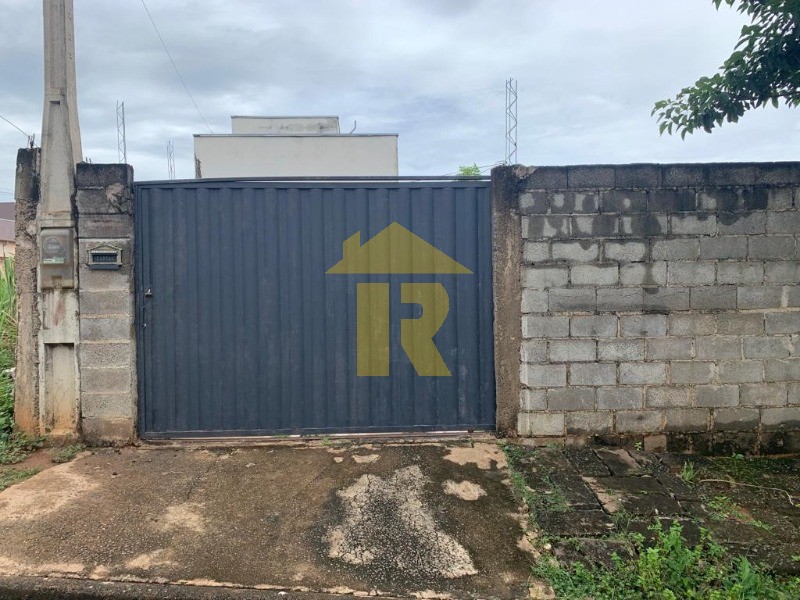 Casa com 2 quartos à venda, 48m² — foto 2 de 10