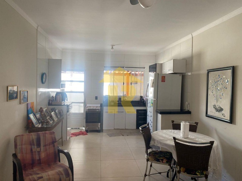 Casa com 2 quartos à venda, 140m² — foto 15 de 17