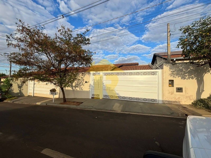 Casa com 2 quartos à venda, 140m² — foto 1 de 17