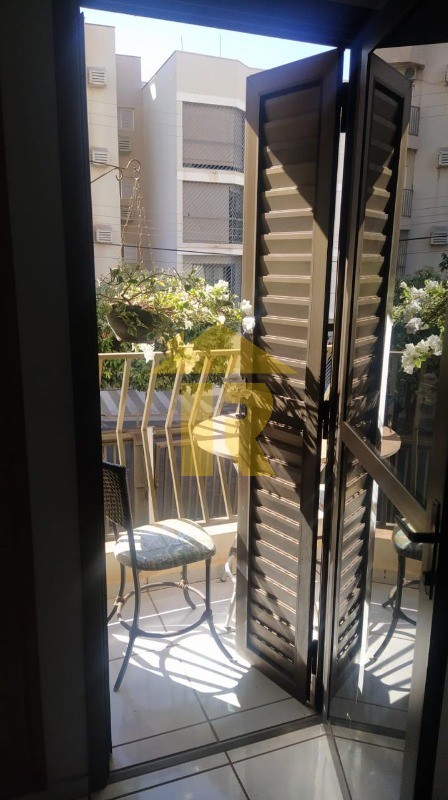 Apartamento com 3 quartos à venda, 98m² — foto 32 de 35