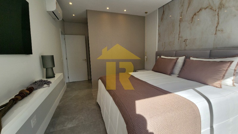 Casa com 6 quartos à venda — foto 39 de 43