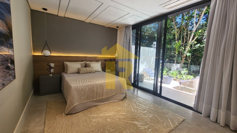Casa com 6 quartos à venda — foto 12 de 50