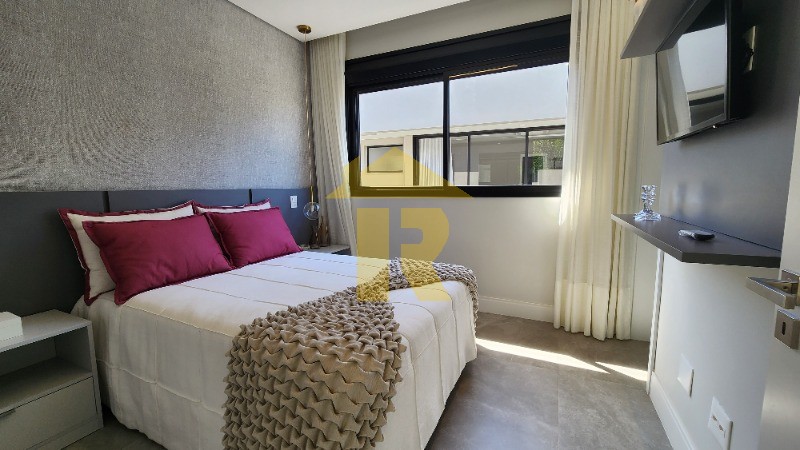 Casa com 6 quartos à venda — foto 30 de 43