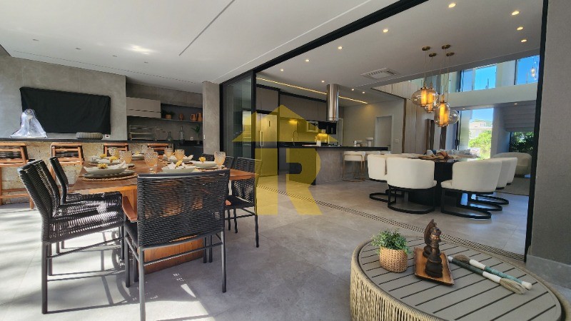 Casa com 6 quartos à venda — foto 18 de 43