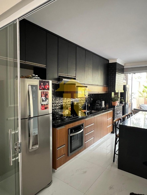 Casa de Condomínio com 2 quartos à venda, 200m² — foto 12 de 29