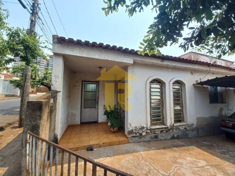 Terreno / Lote / Condomínio  à venda, 242m² — foto 2 de 10
