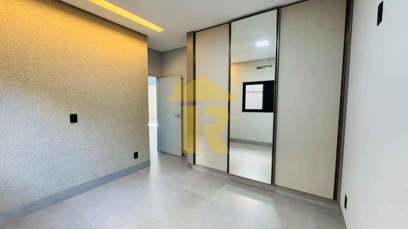 Casa de Condomínio com 3 quartos à venda, 220m² — foto 14 de 28