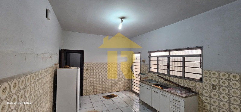 Casa com 3 quartos à venda e aluguel, 155m² — foto 9 de 10