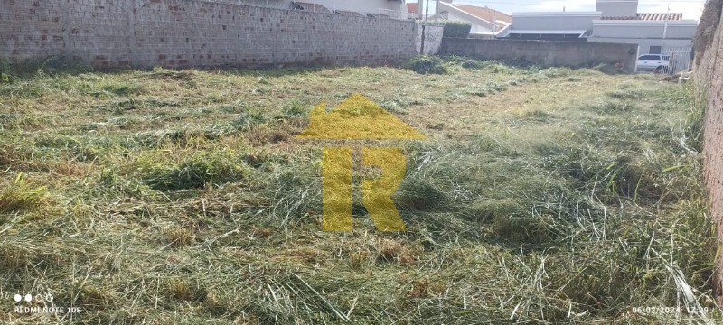 Terreno / Lote / Condomínio  à venda, 672m² — foto 3 de 10