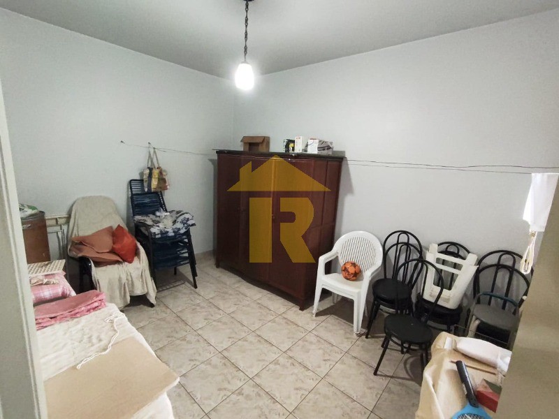 Casa com 3 quartos à venda, 228m² — foto 9 de 15