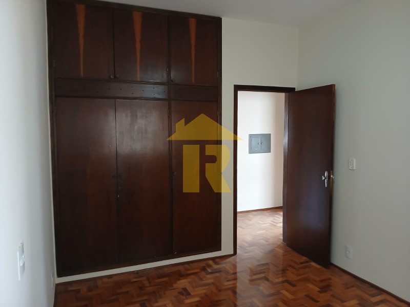 Casa com 3 quartos à venda, 200m² — foto 11 de 28