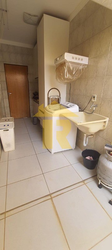 Casa com 2 quartos à venda, 220m² — foto 29 de 33