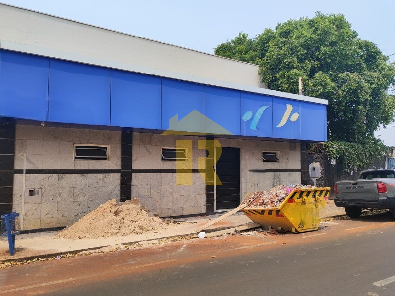 Loja / Salão / Ponto Comercial  para aluguel, 650m² — foto 1 de 20