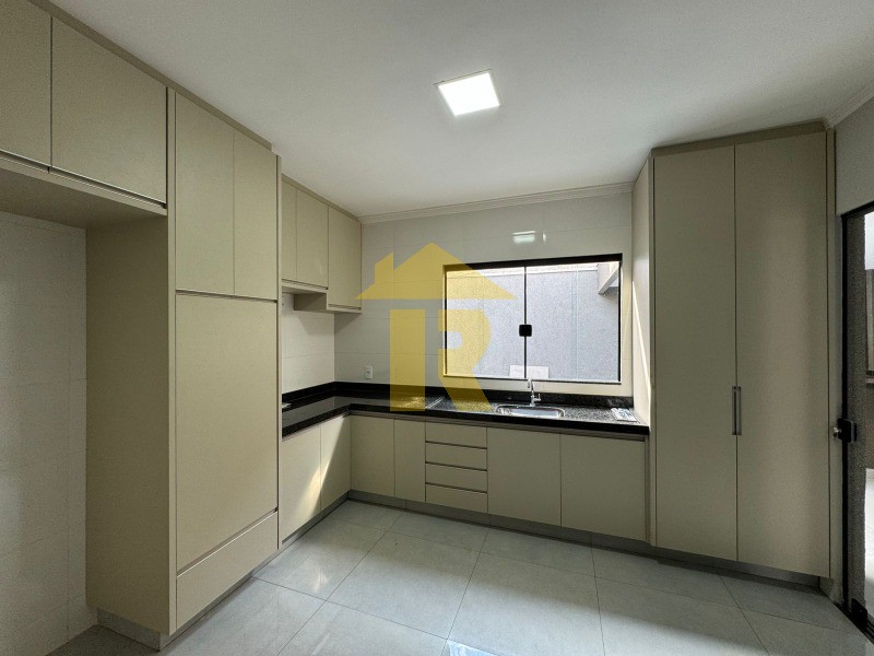 Casa com 3 quartos à venda, 120m² — foto 14 de 24