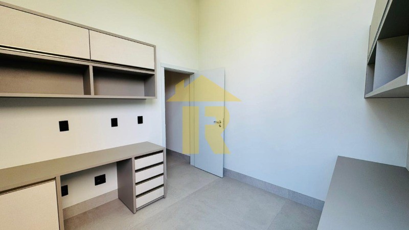 Casa de Condomínio com 3 quartos à venda, 220m² — foto 9 de 28
