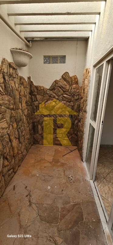 Casa com 3 quartos à venda, 148m² — foto 9 de 29