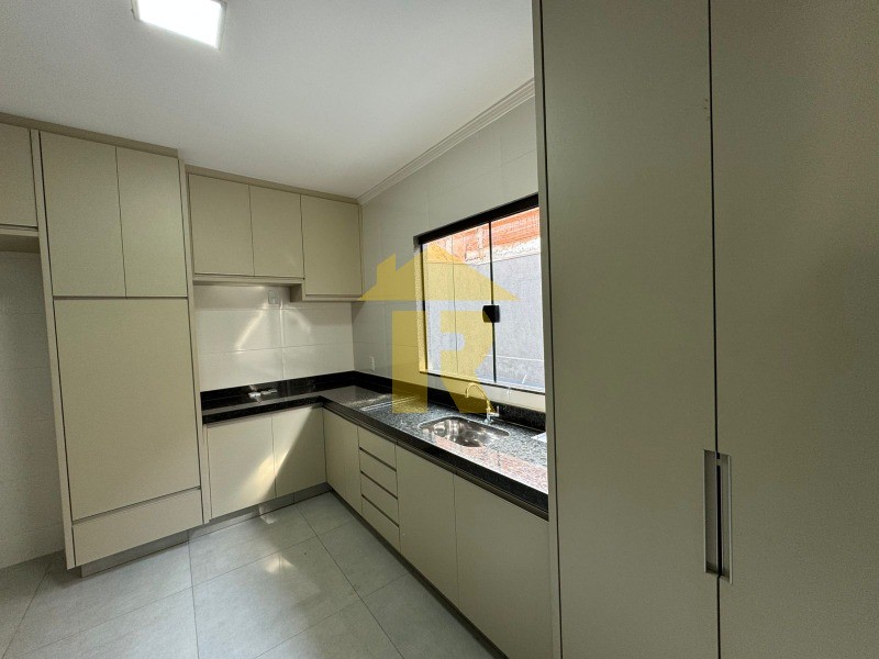 Casa com 3 quartos à venda, 120m² — foto 13 de 24