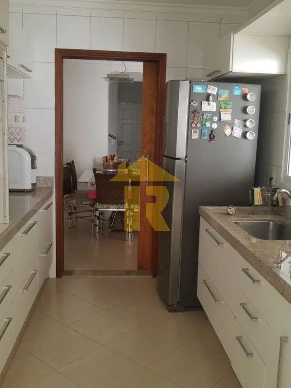 Casa de Condomínio com 3 quartos à venda, 130m² — foto 8 de 27