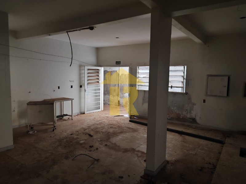 Loja / Salão / Ponto Comercial  para aluguel, 650m² — foto 9 de 20