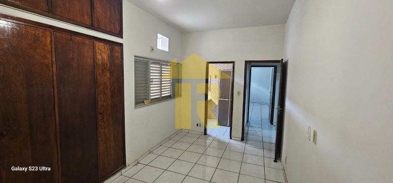 Casa com 3 quartos à venda e aluguel, 155m² — foto 4 de 10