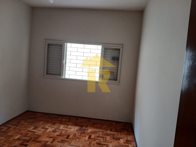 Casa com 3 quartos à venda, 200m² — foto 21 de 28