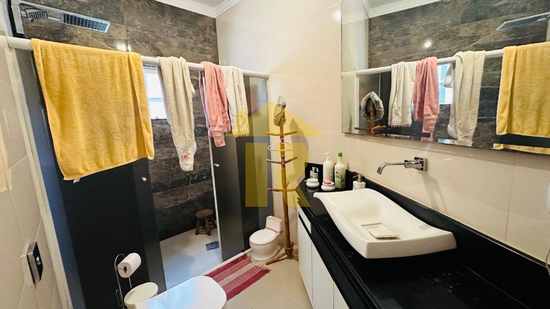 Casa com 3 quartos à venda, 260m² — foto 6 de 13