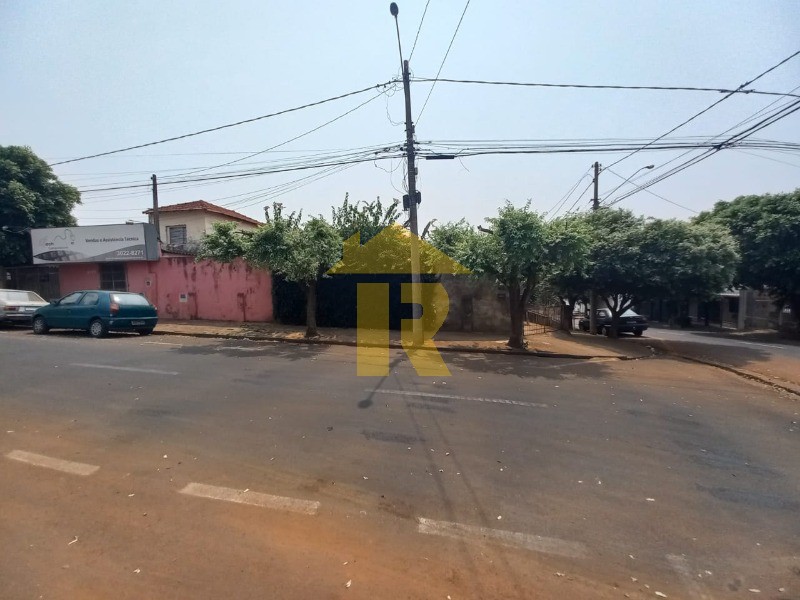 Terreno / Lote / Condomínio  à venda, 242m² — foto 7 de 10