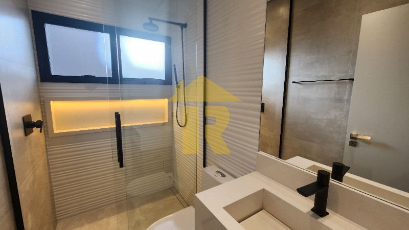 Casa com 6 quartos à venda — foto 10 de 50