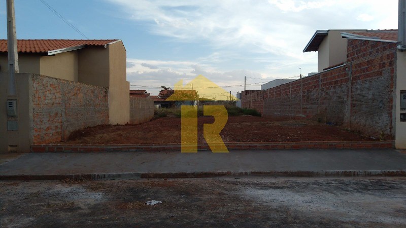 Terreno / Lote / Condomínio  à venda, 200m² — foto 1 de 7