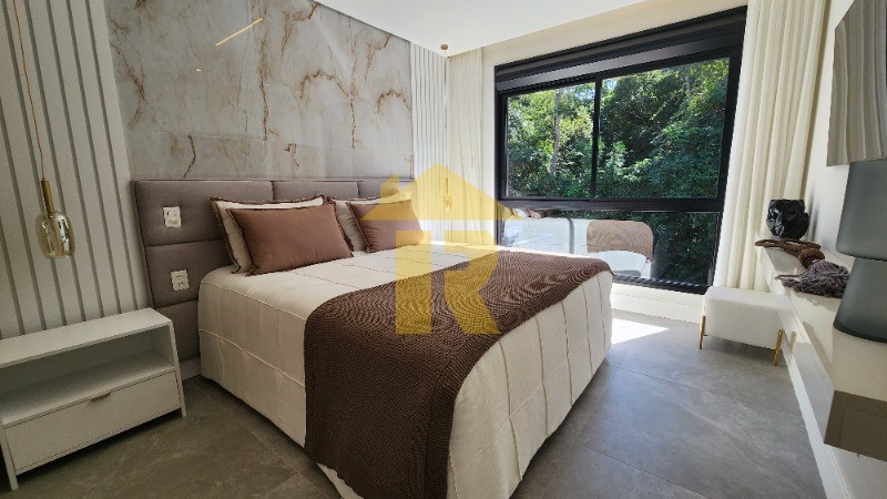 Casa com 6 quartos à venda — foto 38 de 43
