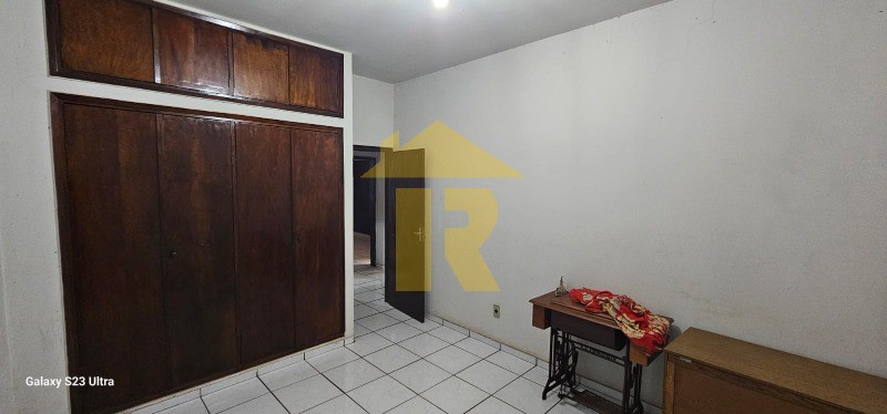 Casa com 3 quartos à venda e aluguel, 155m² — foto 8 de 10