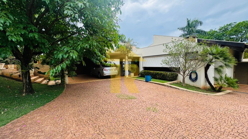 Casa de Condomínio com 4 quartos à venda, 370m² — foto 4 de 42