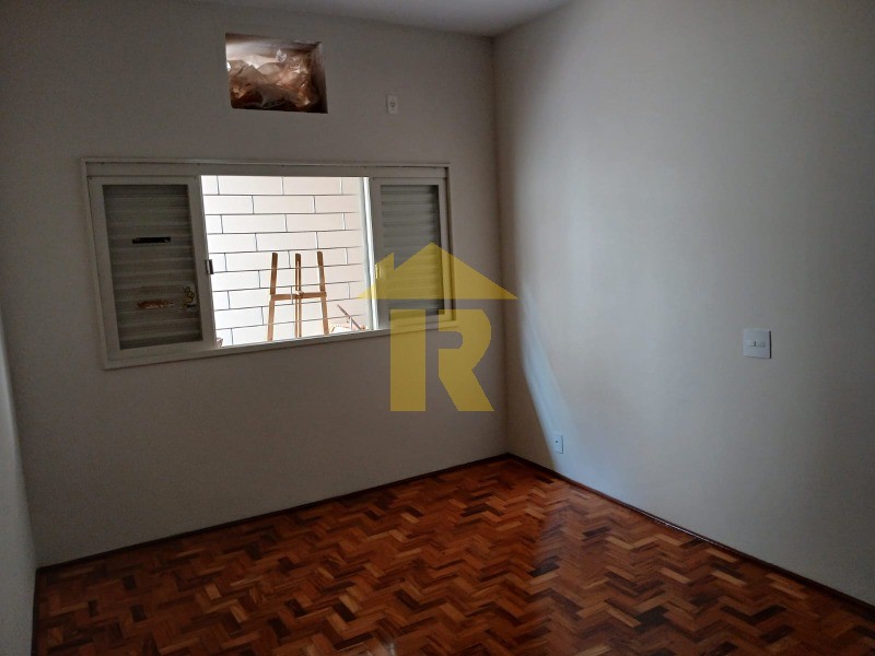 Casa com 3 quartos à venda, 200m² — foto 12 de 28