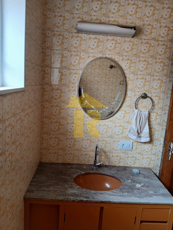 Casa com 3 quartos à venda, 200m² — foto 13 de 28