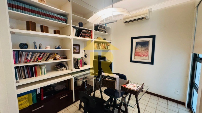 Casa de Condomínio com 4 quartos à venda, 370m² — foto 10 de 42