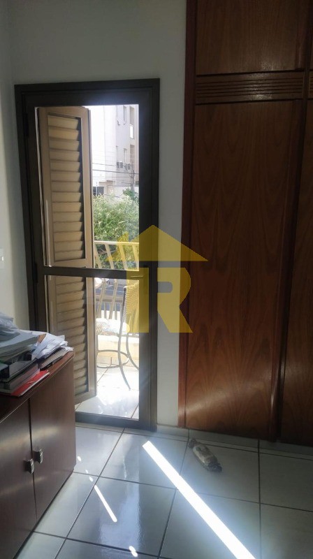 Apartamento com 3 quartos à venda, 98m² — foto 28 de 35
