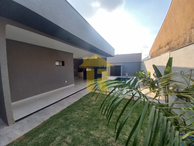 Casa com 3 quartos à venda, 275m² — foto 28 de 30