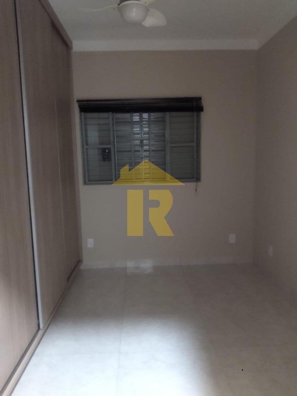 Casa com 2 quartos à venda, 220m² — foto 19 de 33