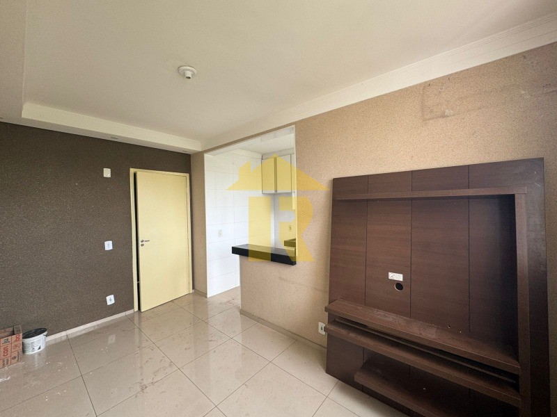 Apartamento com 2 quartos à venda, 50m² — foto 2 de 12