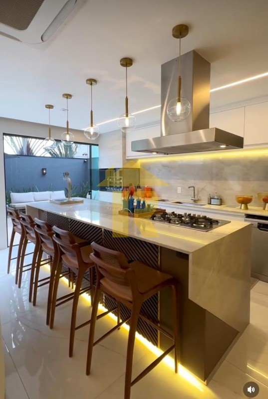 Casa de Condomínio com 4 quartos à venda, 408m² — foto 9 de 18